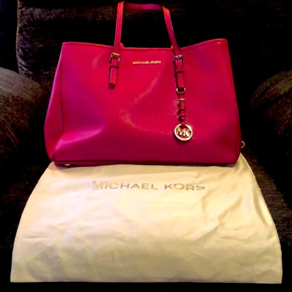 Michael Kors purse - Picture 2 of 8